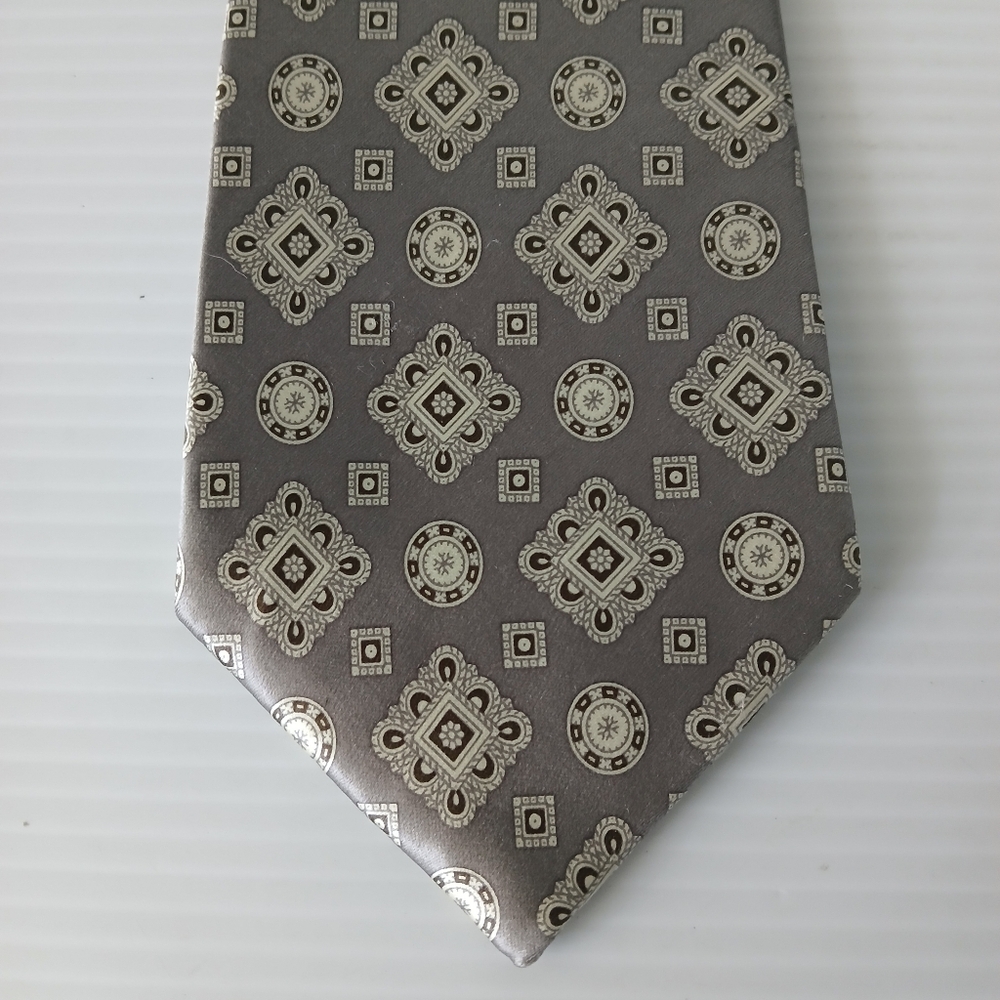 Couture Oscar de la Renta Tie